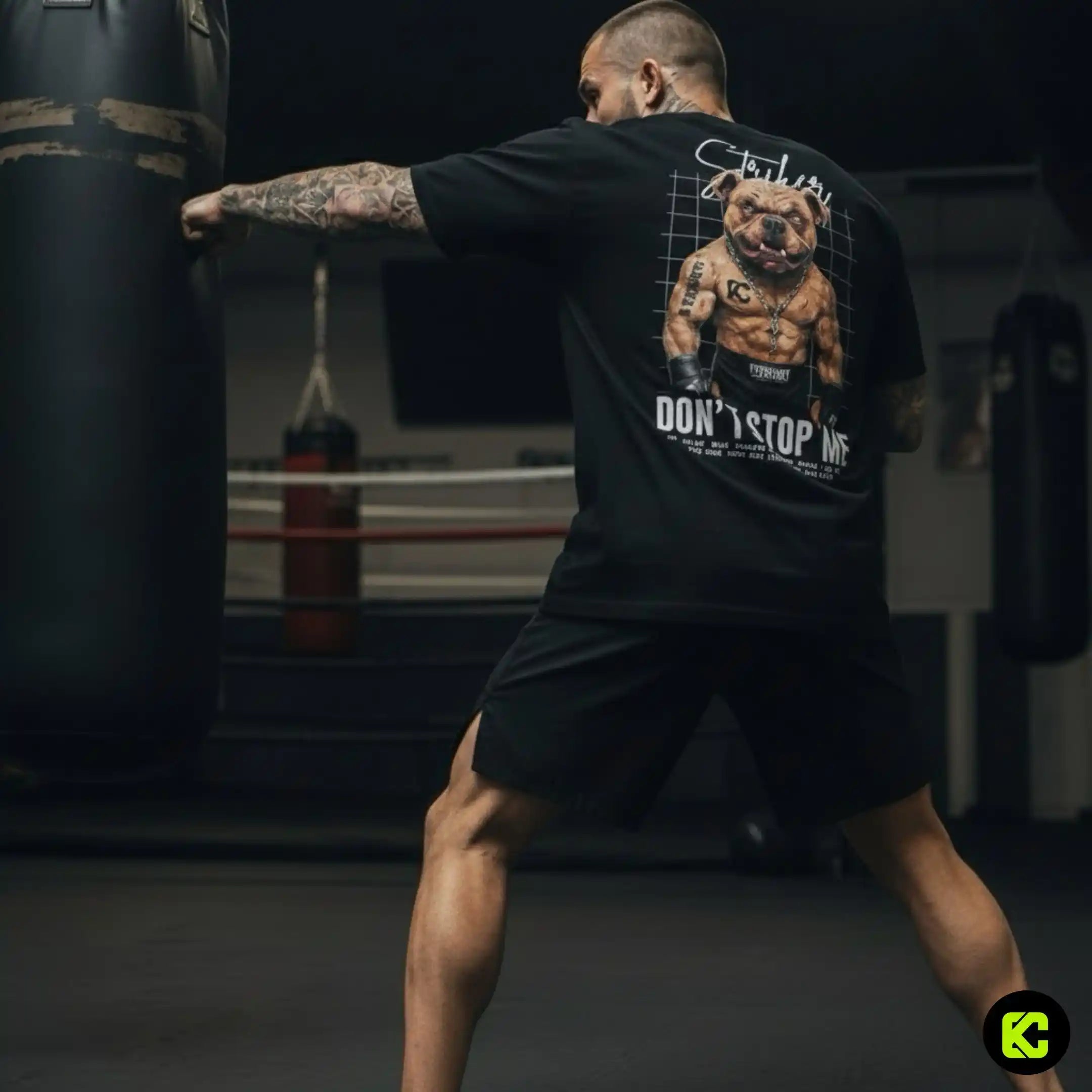 Camiseta Oversize Striker Dog- Knockout Couture