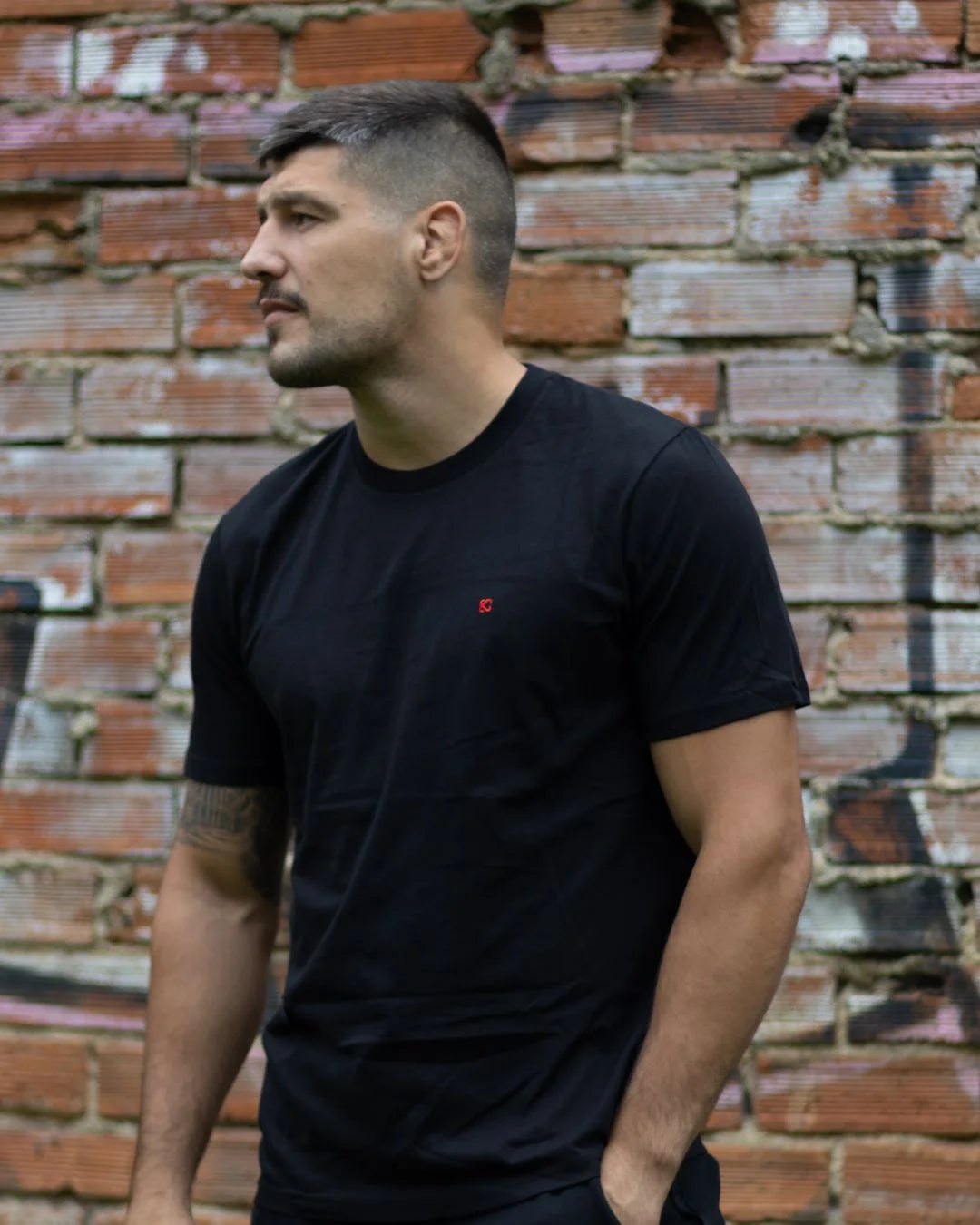 camiseta basica knockout couture 