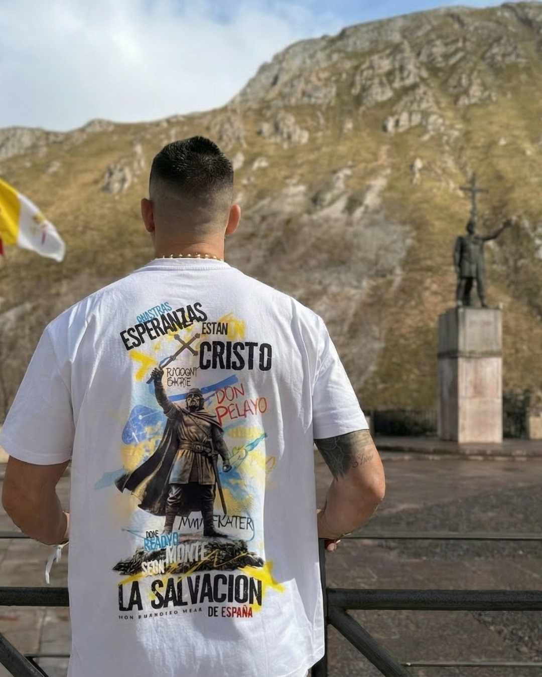 Camiseta Oversize Reconquista- Knockout Couture