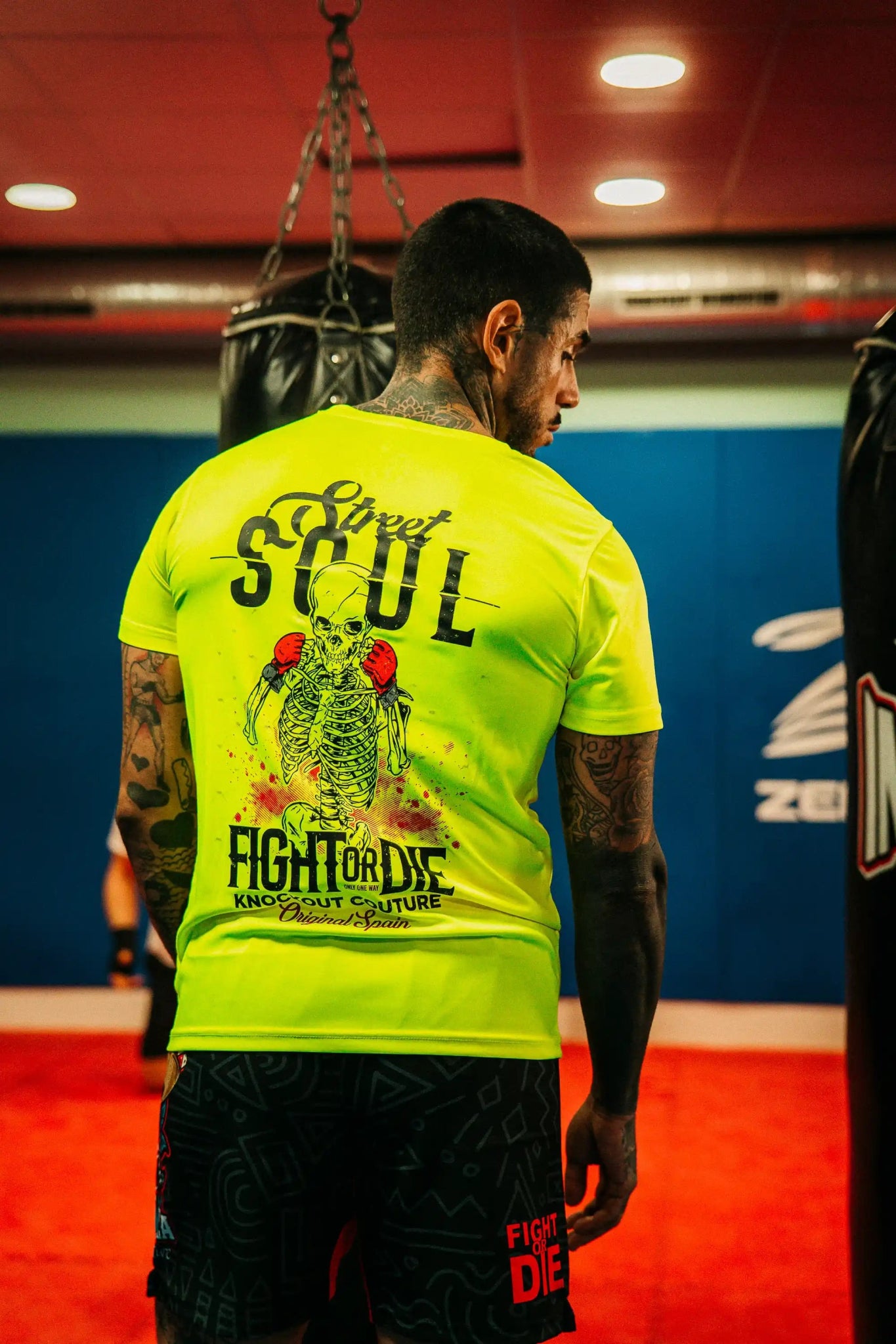 Camiseta de entrenamiento MMA Knockout Couture: diseño exclusivo y calidad premium - Knockout Couture | Fight or Die