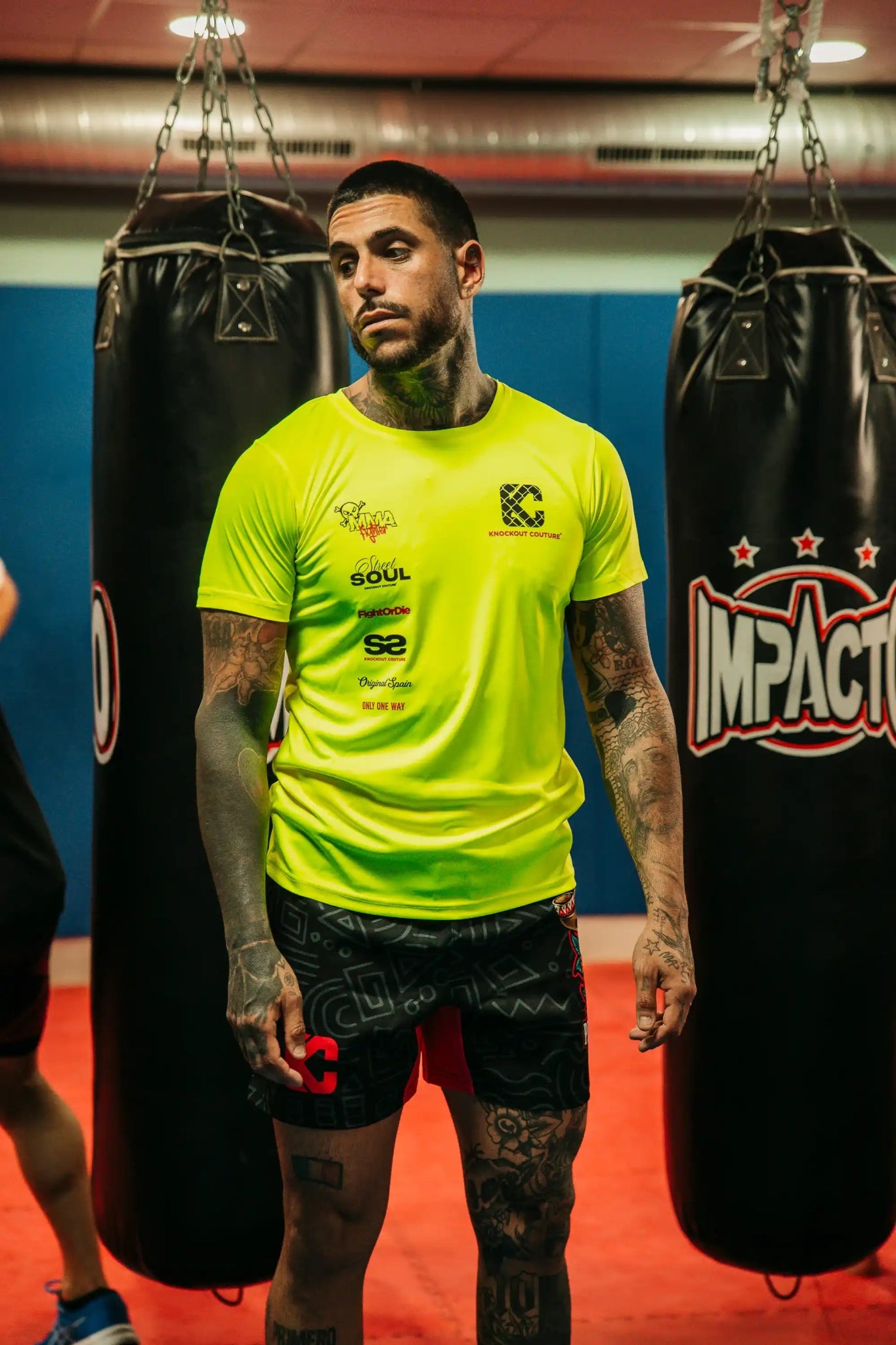Camiseta de entrenamiento MMA Knockout Couture: diseño exclusivo y calidad premium - Knockout Couture | Fight or Die