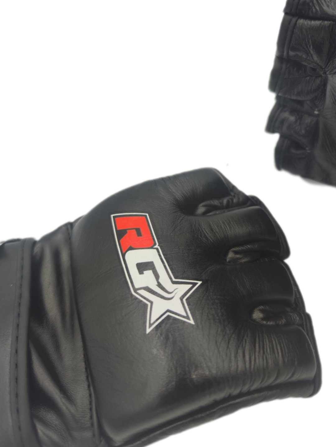 Guantillas MMA Premium Manos Libres - Black - Knockout Couture | Fight or Die