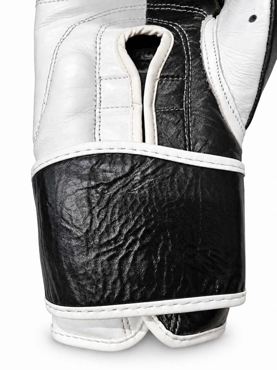 Guantes de Boxeo RedGlove Mercurial 8 oz - detalle de cierre y muñeca